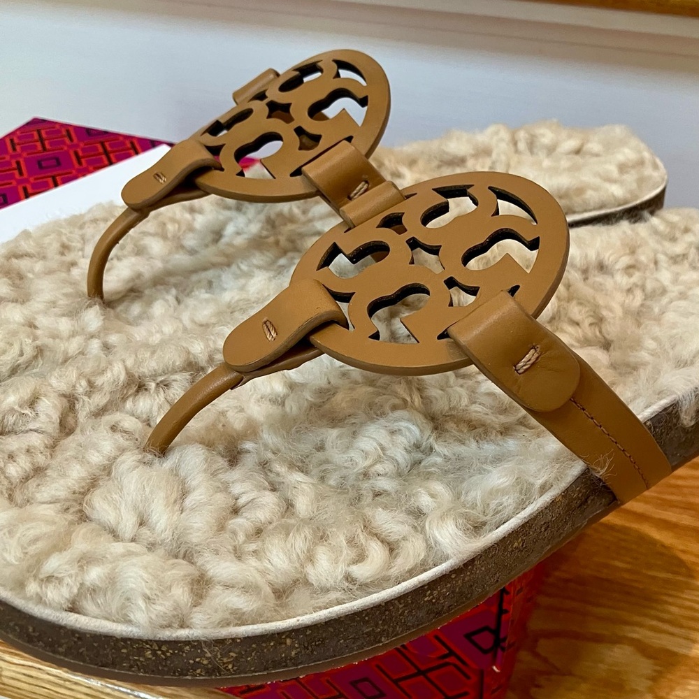 NIB Tory Burch Miller Cloud Shearling